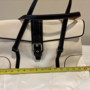 Coach Vintage Hampton White Satchel with Black Accents and Buckle - like new